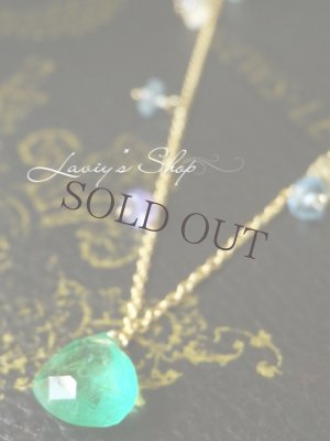 画像4: コロンビア産マロンカットエメラルドと小粒Gemのデザインネックレス