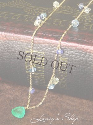 画像2: コロンビア産マロンカットエメラルドと小粒Gemのデザインネックレス