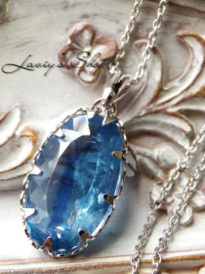 画像4: 大粒レインボークラック入りカイヤナイトのベゼルワイヤーネックレス