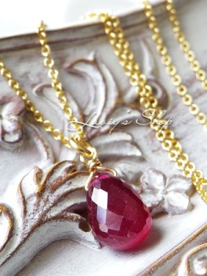 画像4: ラスト！カット入り雫ルビーの1粒ネックレス(アーモンド)