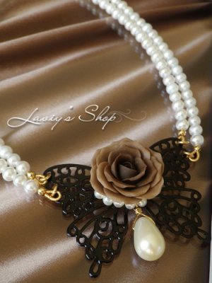 画像3: クラシカルローズと上質パールのバタフライチョーカー