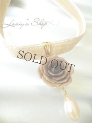 画像4: クラシカルローズと上質パールのベロアリボンチョーカー