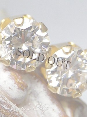 画像8: ソーティング付/K18トップグレードカラーダイヤモンドのスタッドピアス