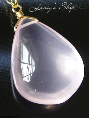 画像10: マダガスカル産ローズクォーツと小粒Gemのネックレス(アーモンド)