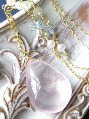 画像3: マダガスカル産ローズクォーツと小粒Gemのネックレス(アーモンド)