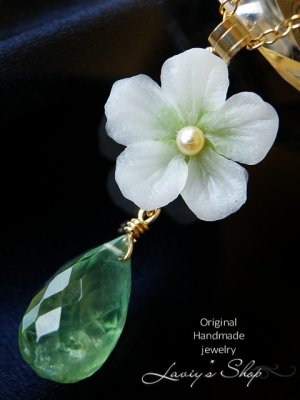 画像3: 潤いプレナイトと小花のネックレス