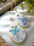 Real flower accessory*紫陽花と蝶モチーフのネックレス