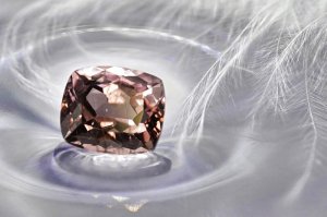 画像1: 希少カラー/ブラジル産インペリアルアパタイト(1,68ct)