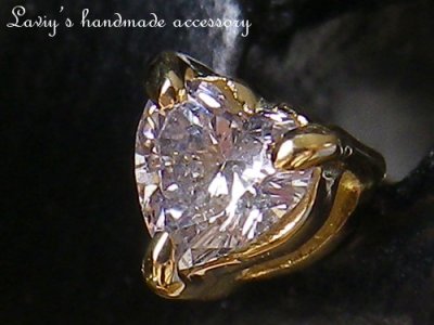 画像2: K18ピンクダイヤモンドハートの手巻きスタッドピアス