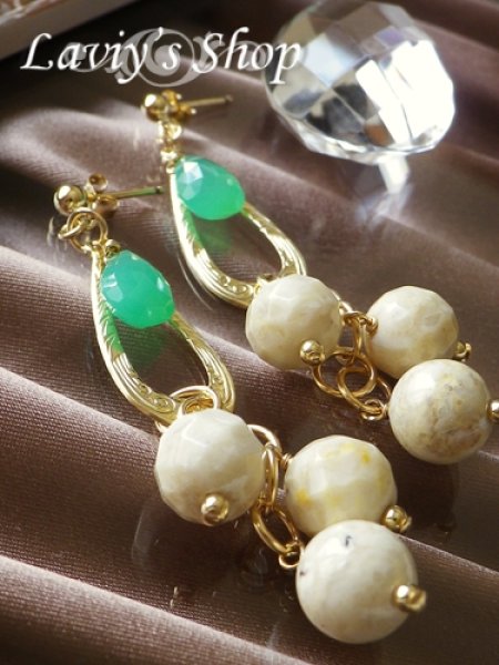 画像2: クリソプレーズとリバーストーンのデザインピアス (2)