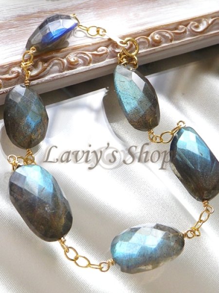 画像2: ラフカットラブラドライトのボリュームブレスレット (2)