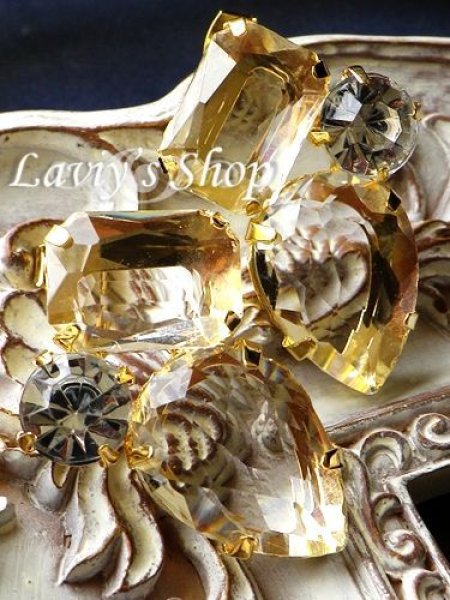 画像5: プチプラ！大粒ビジューの煌めきピアス (5)