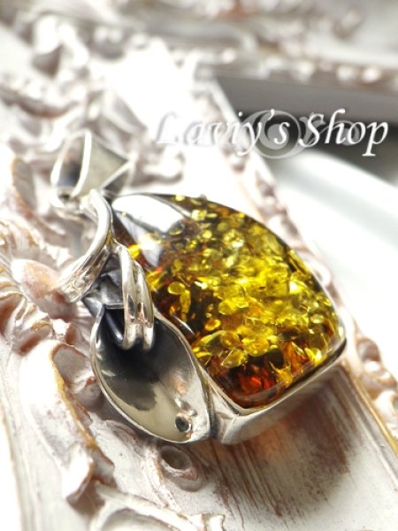 画像5: 大粒バルティックアンバー(琥珀)のペンダントトップ(ゴールデン) (5)