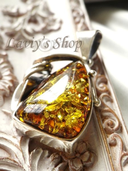 画像4: 大粒バルティックアンバー(琥珀)のペンダントトップ(ゴールデン) (4)