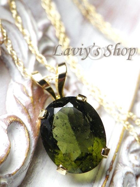 画像2: 大粒宝石モルダバイトの1粒ネックレス (2)