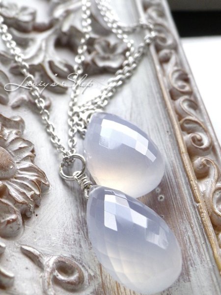 画像4: ラベンダーブルーカルセドニーの1粒ネックレス (4)