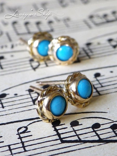 画像2: スリーピングビューティーターコイズのスタッドピアス (2)