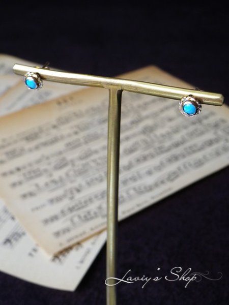 画像4: スリーピングビューティーターコイズのスタッドピアス (4)